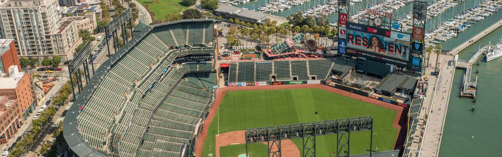 The Closest Hotel to Oracle Park: Stay Right Next to the Action

