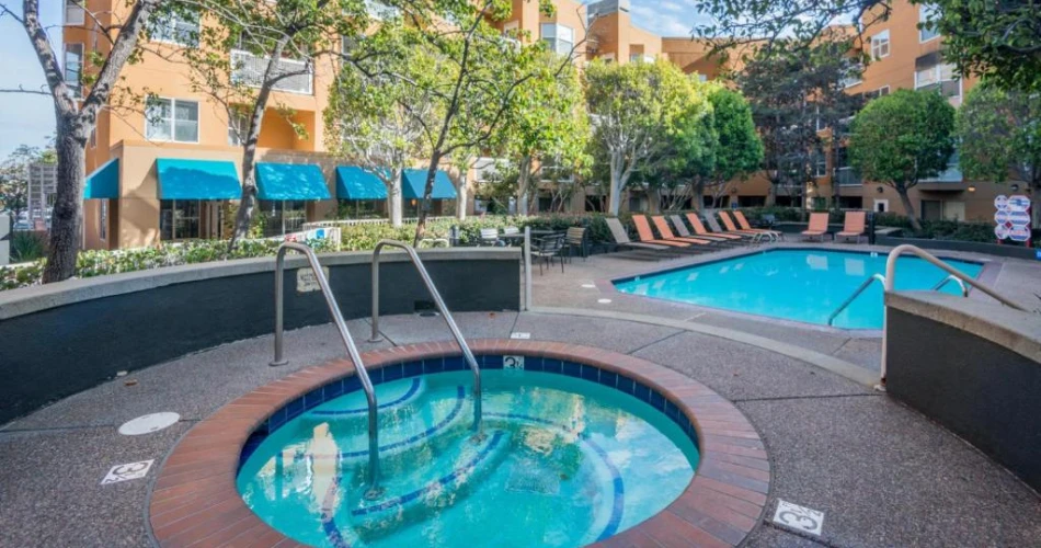 The Closest Hotel to Oracle Park: Stay Right Next to the Action
