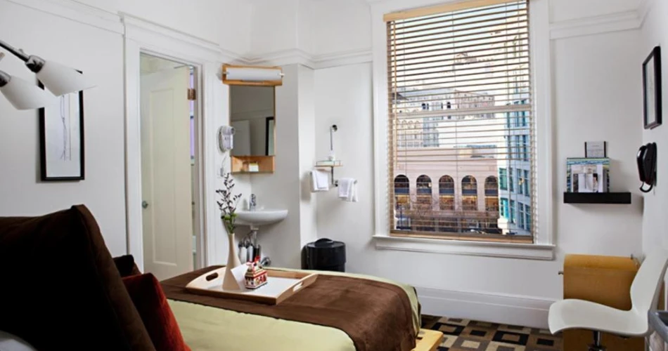 The Closest Hotel to Oracle Park: Stay Right Next to the Action
