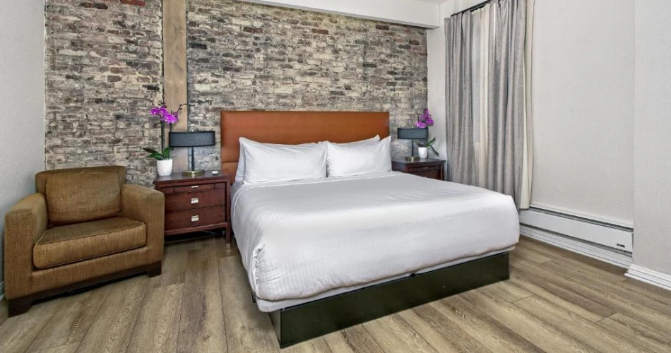 Game Day Stays: Top Hotels Near Oracle Park in San Francisco
