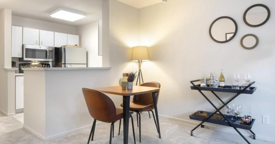Luxury and Convenience: Hotels Steps Away from Oracle Park
