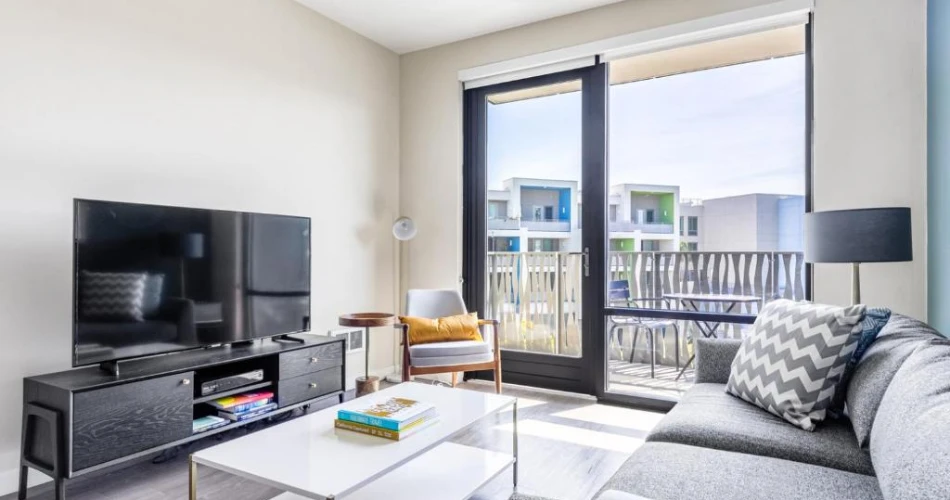 Hotels So Close to Oracle Park, You’ll Feel Like You’re at Home Plate
